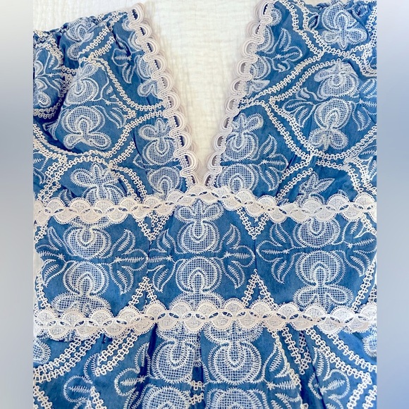Waimari Cassandra Blue and Cream Lace Mini Dress with Embroidered Detail Size XS - Picture 11 of 12